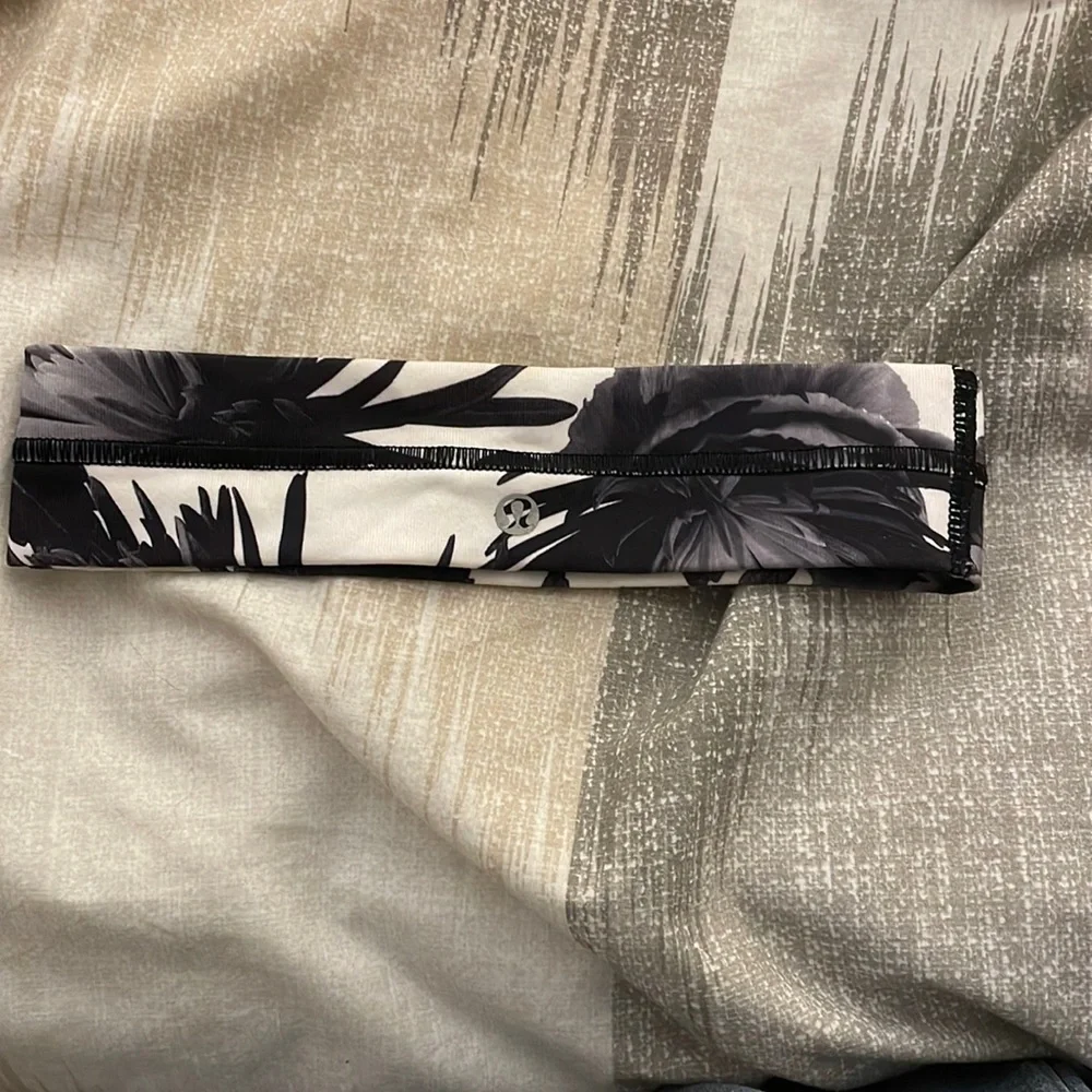 Lululemon Headband - Picture 1 of 1